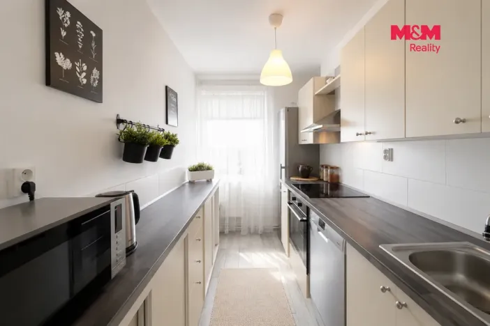 Prodej bytu 3+1, Bříství, 64 m2