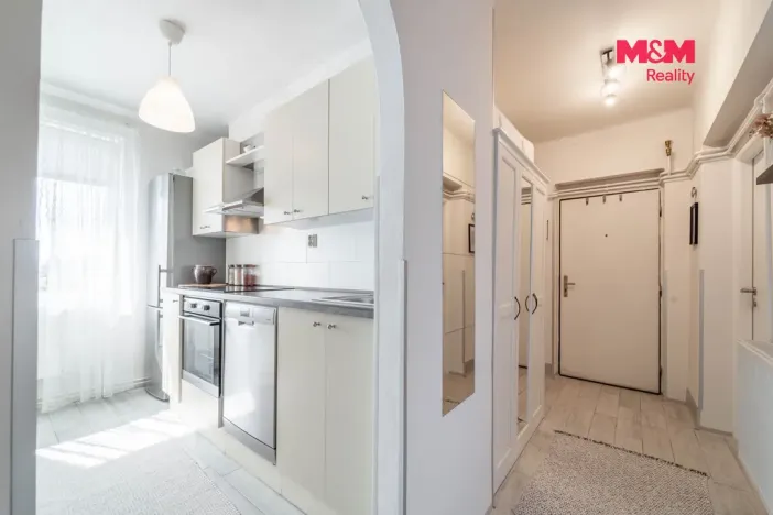 Prodej bytu 3+1, Bříství, 64 m2