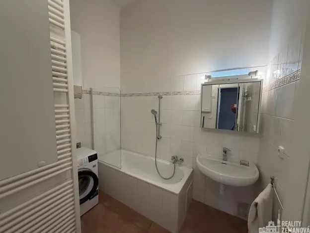 Pronájem bytu 3+1, Praha - Nové Město, Štěpánská, 90 m2