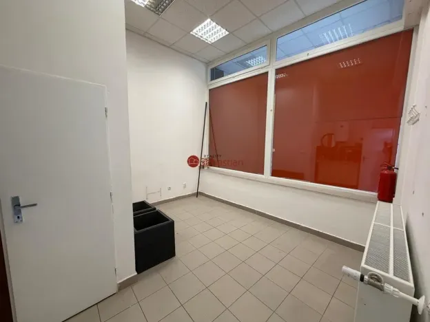 Pronájem kanceláře, Litvínov - Horní Litvínov, náměstí Míru, 66 m2