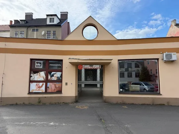 Pronájem kanceláře, Litvínov - Horní Litvínov, náměstí Míru, 66 m2