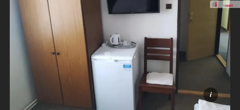 Pronájem atypického bytu, Praha - Dolní Chabry, Ústecká, 17 m2