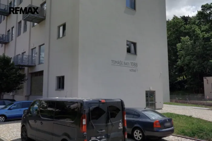 Pronájem garážového stání, Třebíč - Borovina, Tomáše Bati, 13 m2