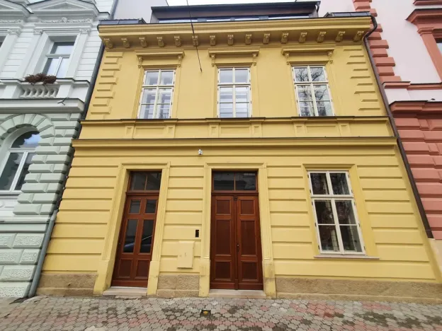 Pronájem bytu 1+1, Hradec Králové, Komenského, 34 m2