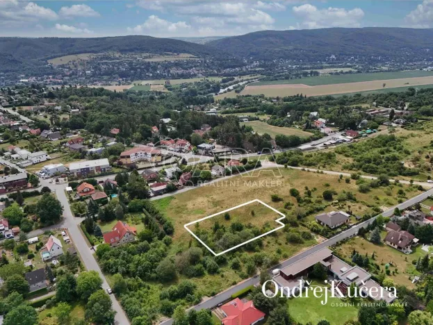 Prodej pozemku pro bydlení, Černošice, 1831 m2