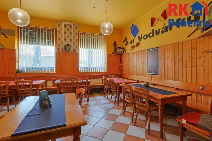 Prodej rodinného domu, Kolín, Veltrubská, 411 m2