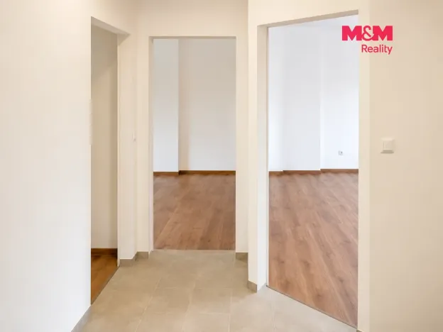 Pronájem bytu 3+kk, Běstovice, 78 m2