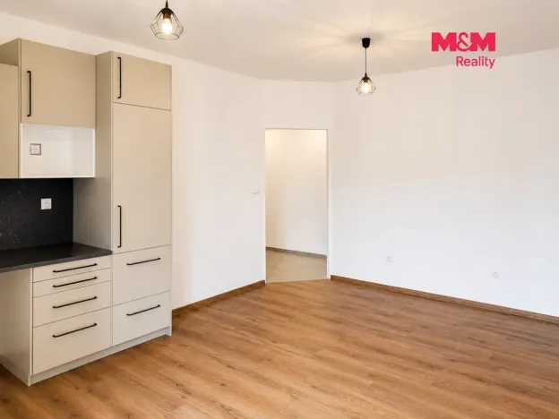 Pronájem bytu 3+kk, Běstovice, 78 m2