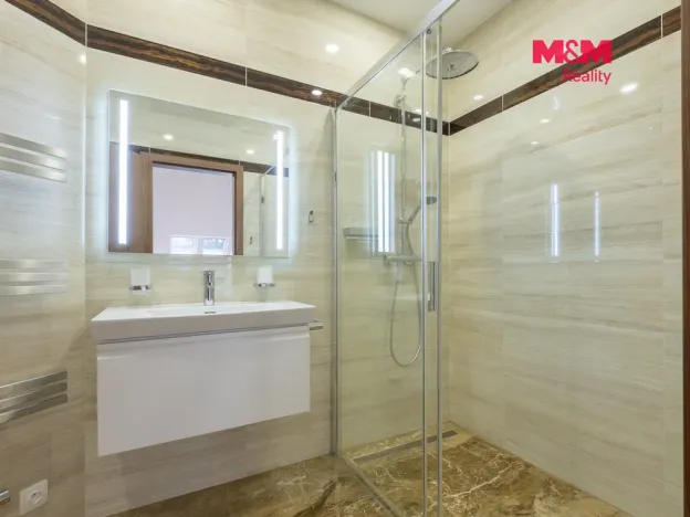 Prodej rodinného domu, Jirny - Nové Jirny, V Zahradách, 350 m2