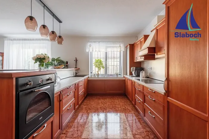 Prodej rodinného domu, Poříčany, U Koupaliště, 182 m2