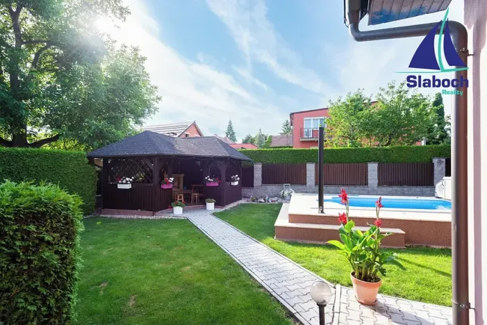 Prodej rodinného domu, Poříčany, U Koupaliště, 182 m2