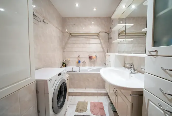 Prodej bytu 3+1, Praha - Bohnice, Dolákova, 72 m2
