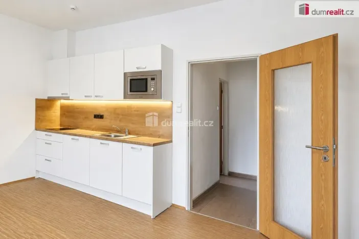Pronájem bytu 1+kk, Praha - Březiněves, Na hlavní, 30 m2