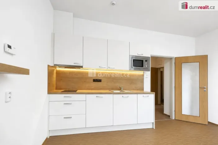Pronájem bytu 1+kk, Praha - Březiněves, Na hlavní, 30 m2