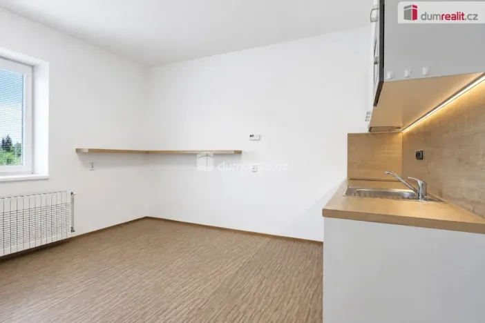 Pronájem bytu 1+kk, Praha - Březiněves, Na hlavní, 30 m2