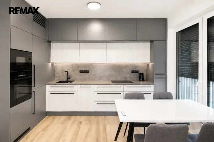 Pronájem bytu 3+kk, Praha - Hloubětín, Poděbradská, 70 m2