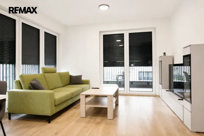 Pronájem bytu 3+kk, Praha - Hloubětín, Poděbradská, 70 m2