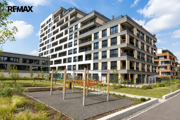 Pronájem bytu 3+kk, Praha - Hloubětín, Poděbradská, 70 m2