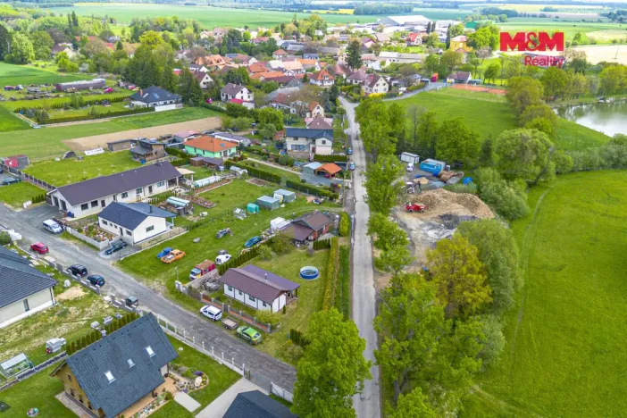 Prodej pozemku pro bydlení, Nepoměřice, 923 m2