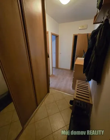 Pronájem bytu 2+kk, Praha - Zbraslav, Neumannova, 41 m2