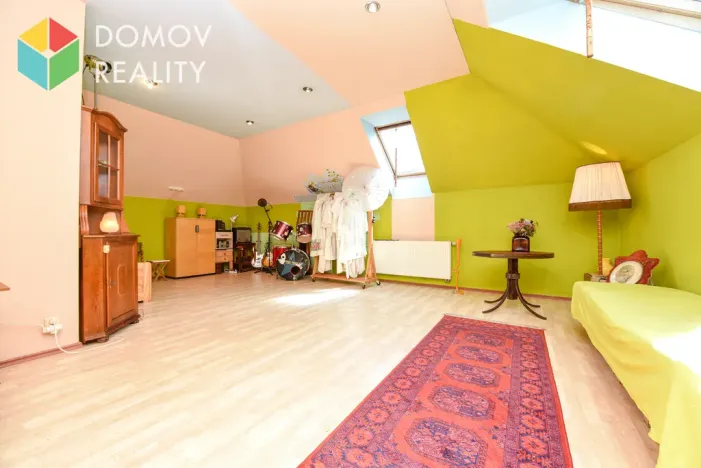Prodej rodinného domu, Praha, Meziluží, 160 m2