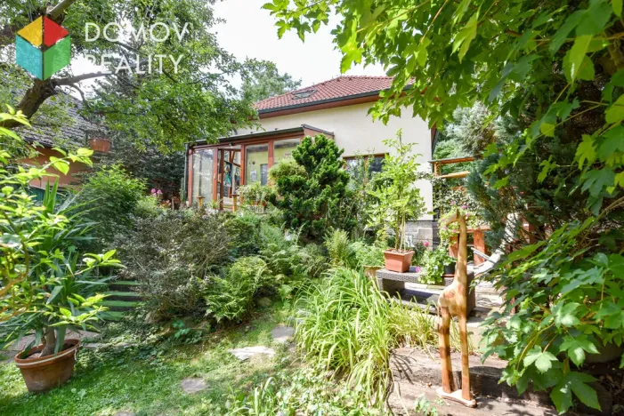 Prodej rodinného domu, Praha, Meziluží, 160 m2