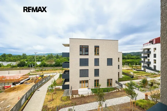 Pronájem bytu 3+kk, Praha - Modřany, Kolmanova, 77 m2