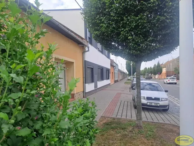 Prodej bytu 2+kk, Holešov, 6. května, 90 m2