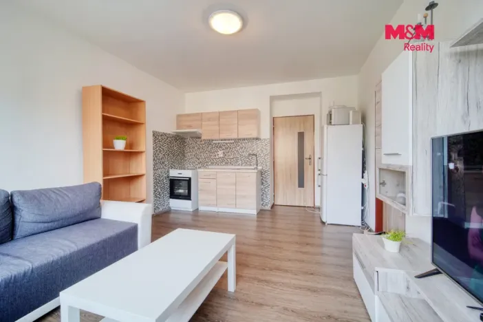 Pronájem bytu 2+kk, Plzeň - Doubravka, Masarykova, 44 m2