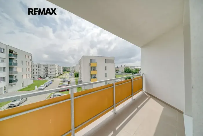 Pronájem bytu 2+kk, Velký Osek, U hřiště, 60 m2