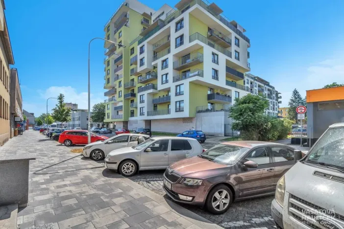Pronájem pokoje, Pardubice - Zelené Předměstí, Na Spravedlnosti, 16 m2