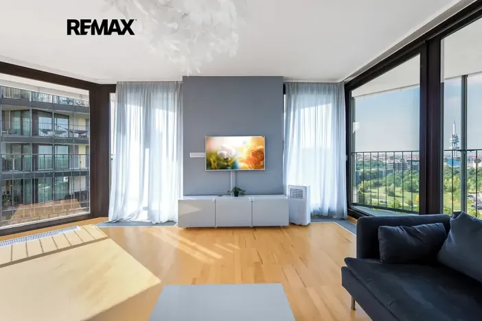 Pronájem bytu 2+kk, Praha - Žižkov, Ke kapslovně, 70 m2