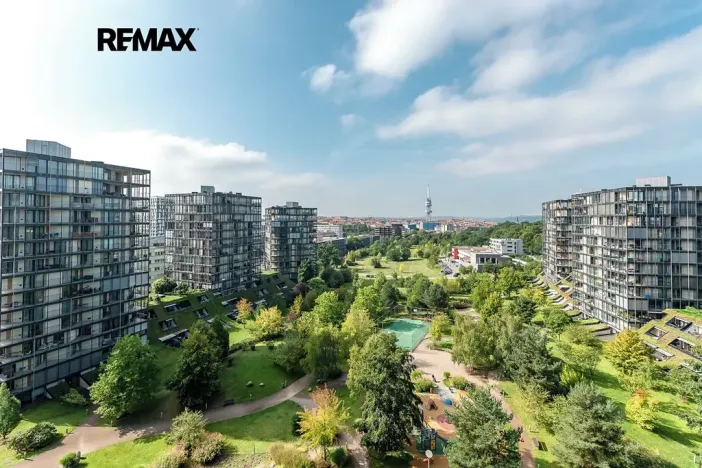 Pronájem bytu 2+kk, Praha - Žižkov, Ke kapslovně, 70 m2