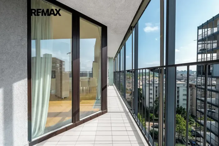 Pronájem bytu 2+kk, Praha - Žižkov, Ke kapslovně, 70 m2