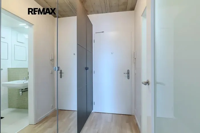 Prodej bytu 2+kk, Praha - Libeň, Novovysočanská, 45 m2