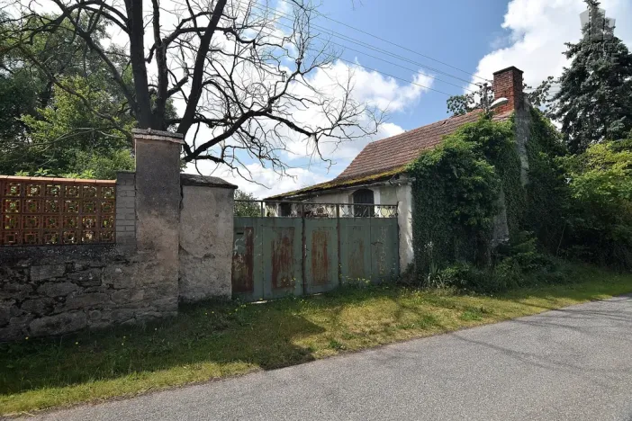 Prodej rodinného domu, Čečelovice, 360 m2
