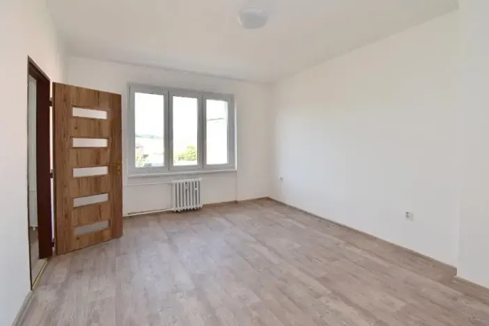 Pronájem bytu 2+1, Klášterec nad Ohří, Václava Řezáče, 57 m2
