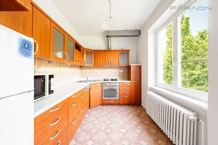 Prodej bytu 4+1, Praha - Veleslavín, Na okraji, 75 m2