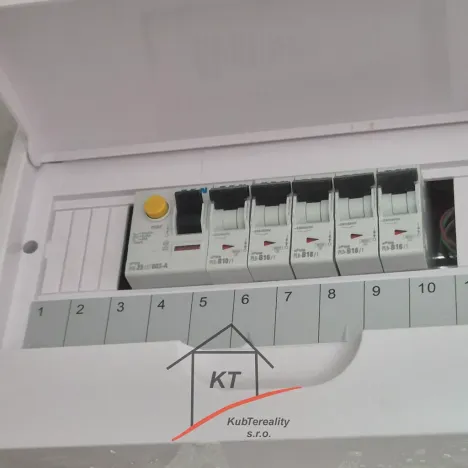 Pronájem bytu 1+kk, Děčín, Žerotínova, 35 m2