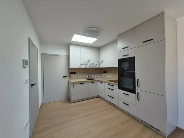 Pronájem rodinného domu, Šlapanice, 47 m2