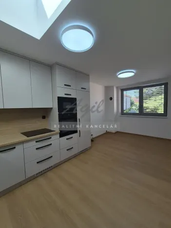 Pronájem rodinného domu, Šlapanice, 47 m2