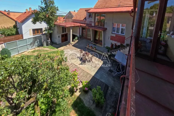 Prodej rodinného domu, Bzová, 165 m2