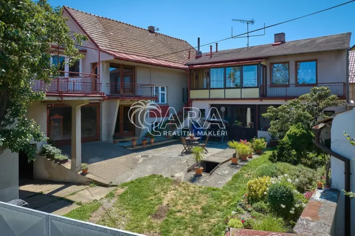 Prodej rodinného domu, Bzová, 165 m2
