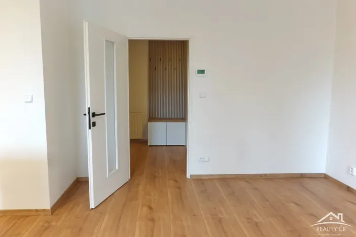 Pronájem bytu 1+kk, Jihlava, Kainarova, 42 m2