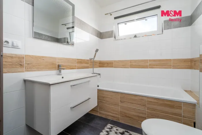 Prodej rodinného domu, Vodochody - Hoštice, Na Kopečku, 90 m2