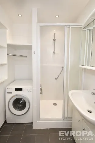 Prodej bytu 3+1, Praha - Modřany, Levského, 74 m2