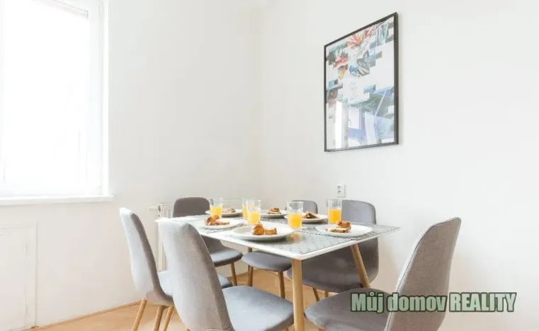 Pronájem bytu 2+1, Praha - Holešovice, Dělnická, 49 m2