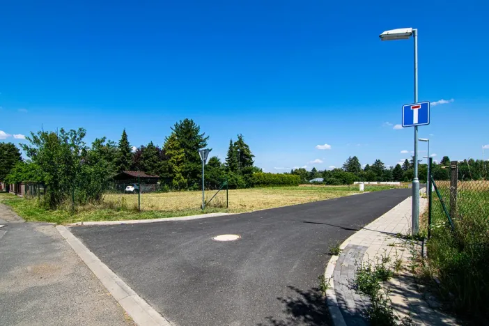Prodej pozemku, Louňovice, Svojetická, 801 m2