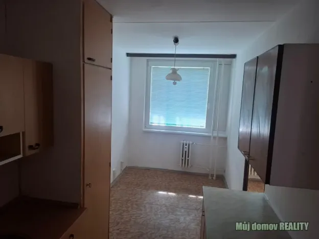 Pronájem bytu 3+1, Praha - Řepy, Na chobotě, 75 m2