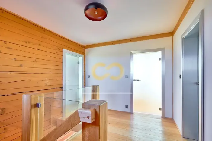 Prodej rodinného domu, Nové Hrady, Vilová čtvrť, 216 m2